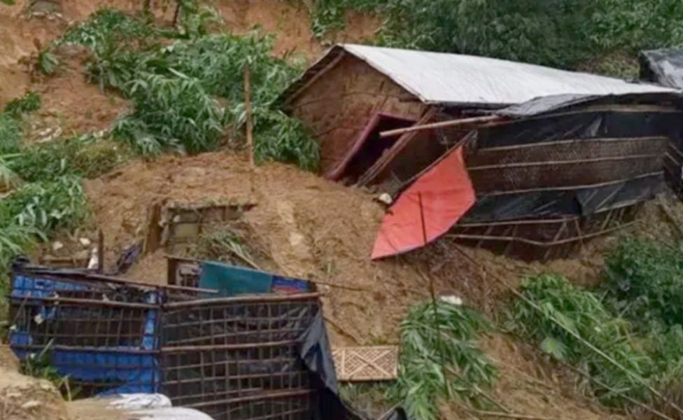 রোহিঙ্গা ক্যাম্পে পাহাড় ধসে মৃত্যু ৫ শিক্ষার্থীর