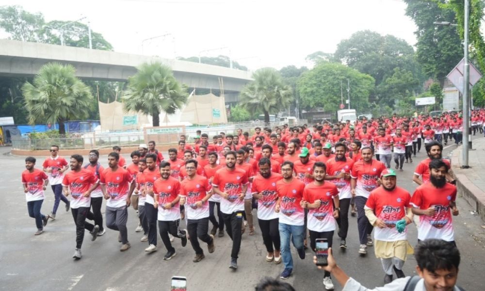 ঢাবিতে ছাত্রশিবিরের ‘লীগ ধর’ ম্যারাথন, শুরু হলো ‘রক্তাক্ষরে জুলাই’ চিত্রপ্রদর্শনী