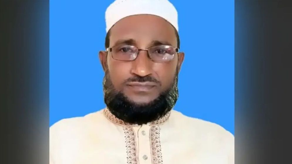 ছাত্রীর সঙ্গে অনৈতিক ভিডিও ভাইরাল, বিদ্যালয়ের অফিস সহকারী বরখাস্ত
