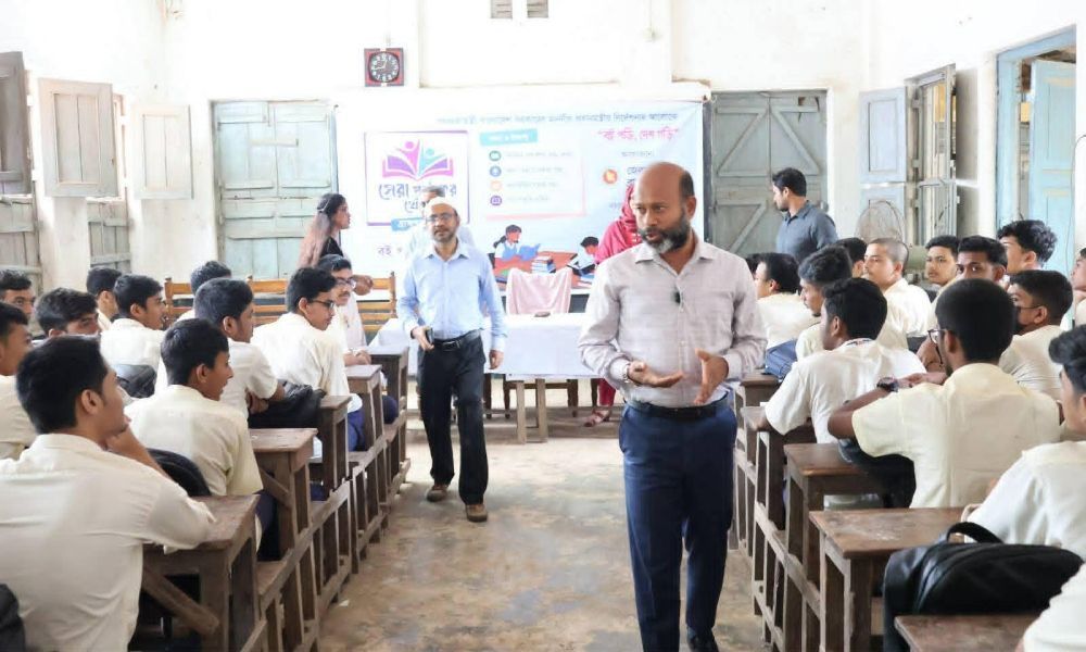 শিক্ষার্থীদের পাঠাভ্যাস ও সৃজনশীল চিন্তার বিকাশে জেলা প্রশাসনের উদ্যোগ