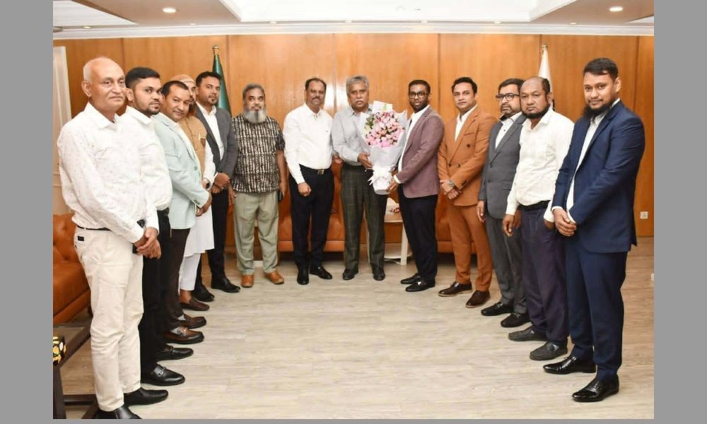 নরসিংদীর গ্যাস-বিদ্যুৎ সংকট নিরসনে এফবিসিসিআই প্রশাসকের সঙ্গে চেম্বার নেতাদের মতবিনিময়