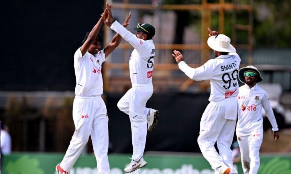 হাসানের ক্যারিয়ারসেরা বোলিংয়ে অস্ট্রেলিয়াকে উড়িয়ে দিল বাংলাদেশ