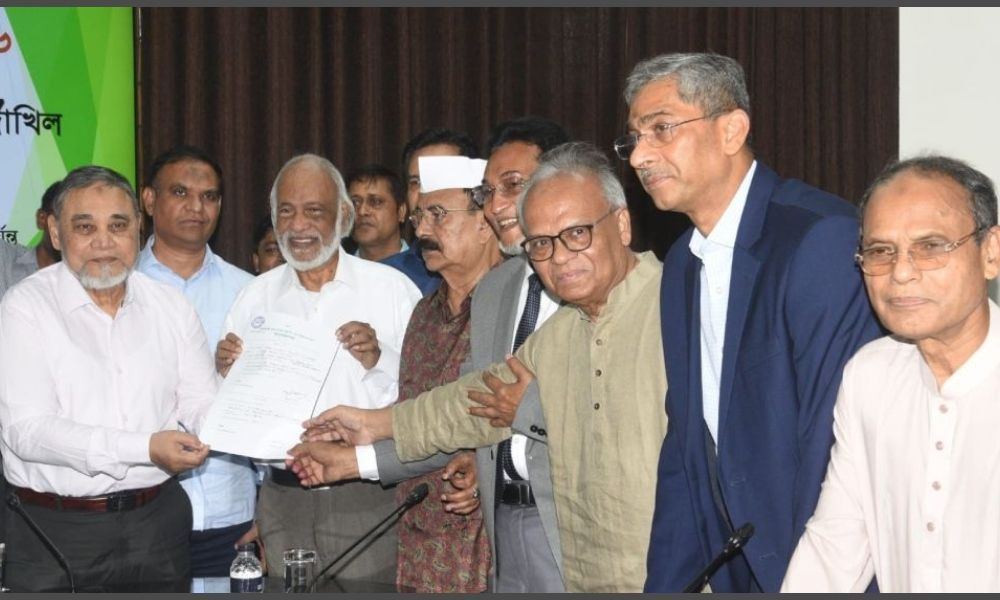রাষ্ট্রপতি পদে মির্জা ফখরুলের মনোনয়নপত্র জমা