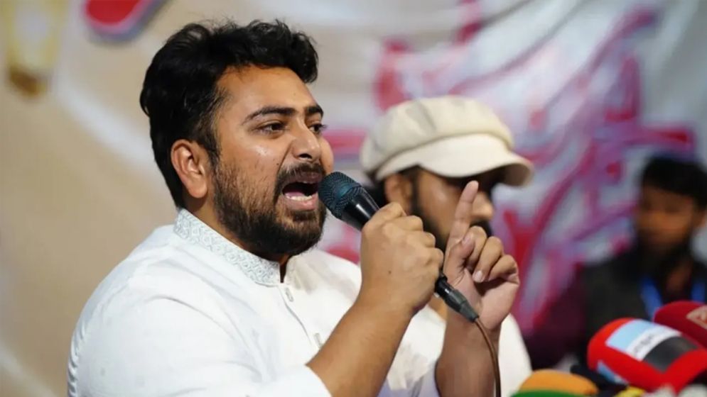 গণভোটের রায় বাস্তবায়ন না করলে সরকারকে ক্ষমতায় থাকতে দেব না: নাহিদ