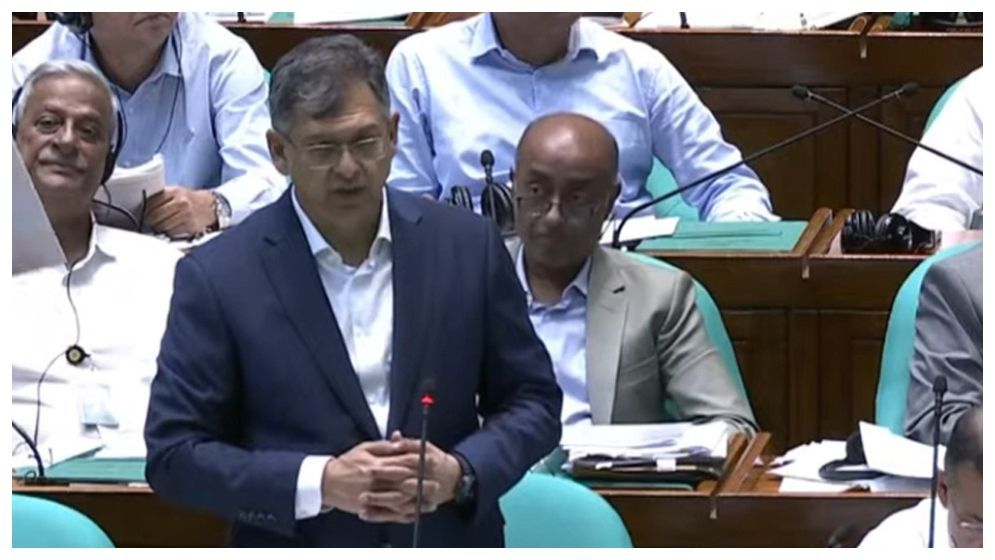 পুলিশে সাড়ে ১৪ হাজার নতুন নিয়োগ: স্বরাষ্ট্রমন্ত্রী