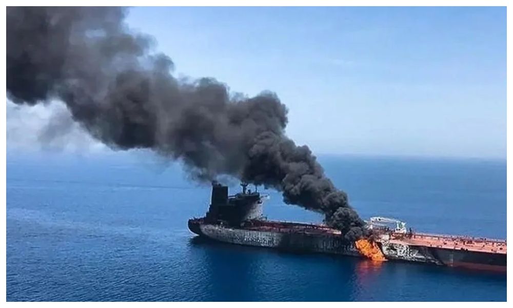 হরমুজে পানামার জাহাজে মাইন হামলা ইরানের, যা বলল যুক্তরাষ্ট্র