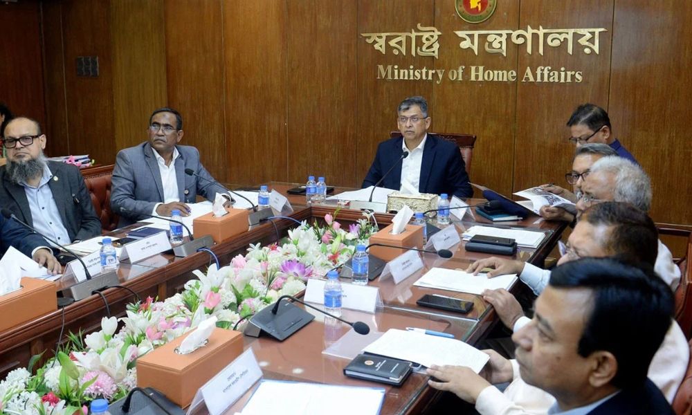 অটোরিকশার দৌরাত্ম্য বন্ধে অবৈধ বিদ্যুৎ চার্জিং পয়েন্টে অভিযান চালানো হচ্ছে: স্বরাষ্ট্রমন্ত্রী