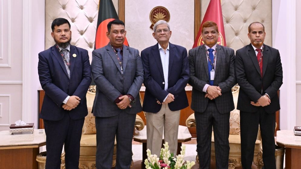 সার-কীটনাশকের অতিরিক্ত ব্যবহারে জনস্বাস্থ্যের দীর্ঘমেয়াদি ক্ষতি হচ্ছে: রাষ্ট্রপতি