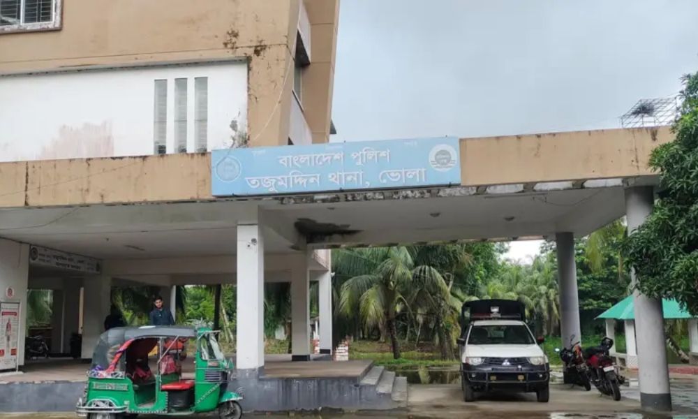 পড়া না পারায় শিক্ষার্থীকে মারধর, হাসপাতালে চিকিৎসা শেষে বাড়ি ফিরল আফরিন