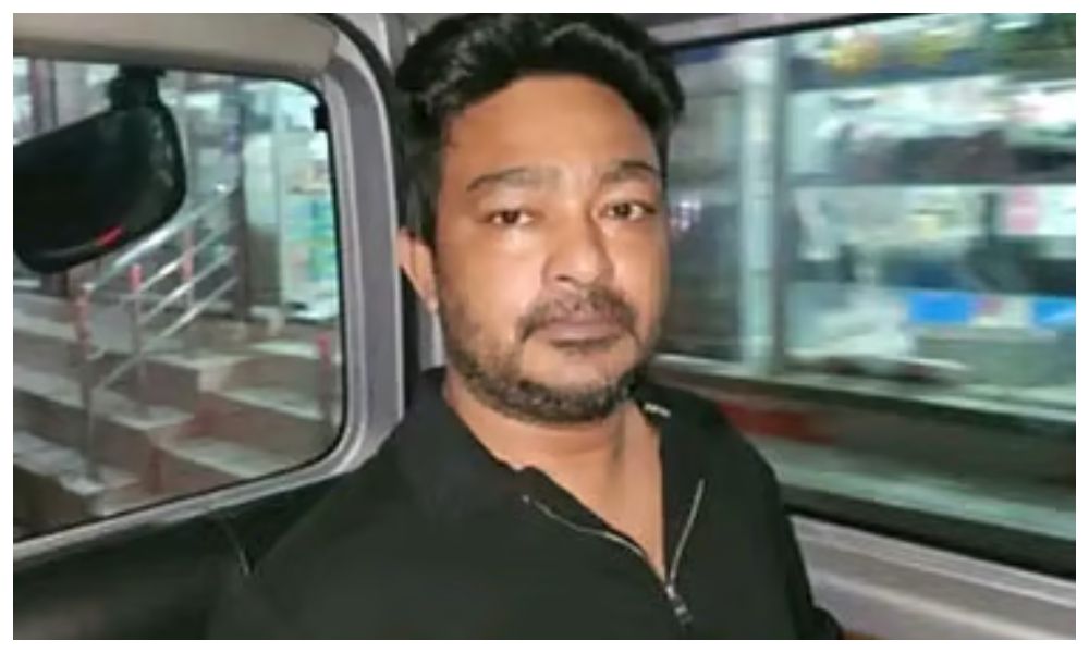 মুন্সিগঞ্জে গ্রাহকের কয়েক কোটি টাকা নিয়ে পালানো অগ্রণী ব্যাংকের কর্মকর্তা ঢাকায় আটক